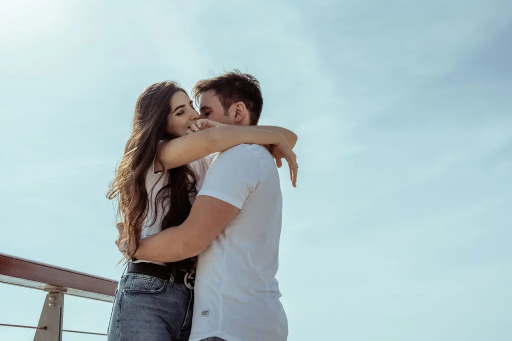 prenuptial-photographer-seaside028.webp