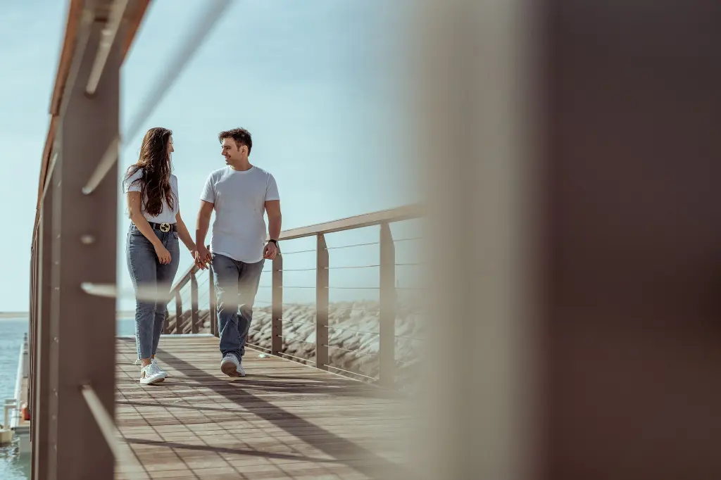 prenuptial-photographer-seaside023.webp