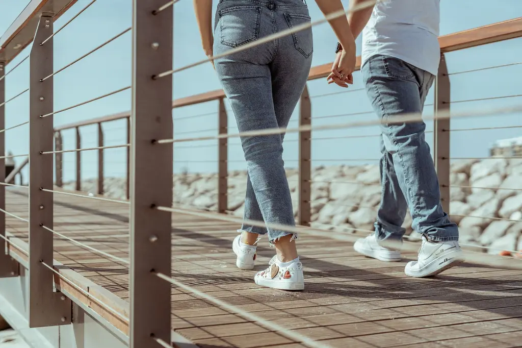 prenuptial-photographer-seaside019.webp