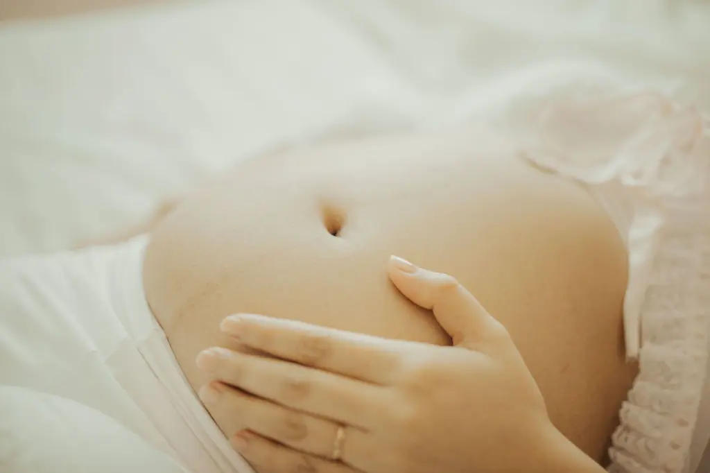 maternity-photographer-sharine036.webp