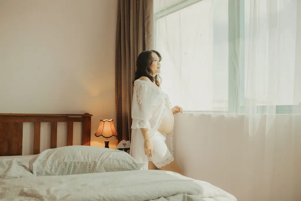 maternity-photographer-sharine01.webp