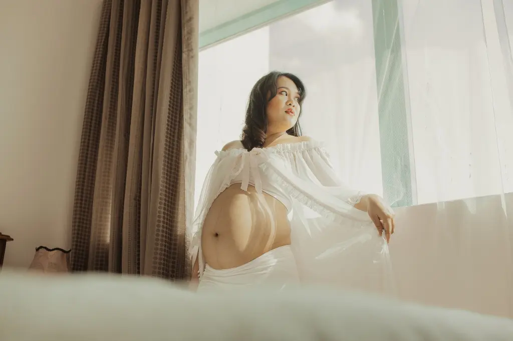 maternity-photographer-sharine012.webp