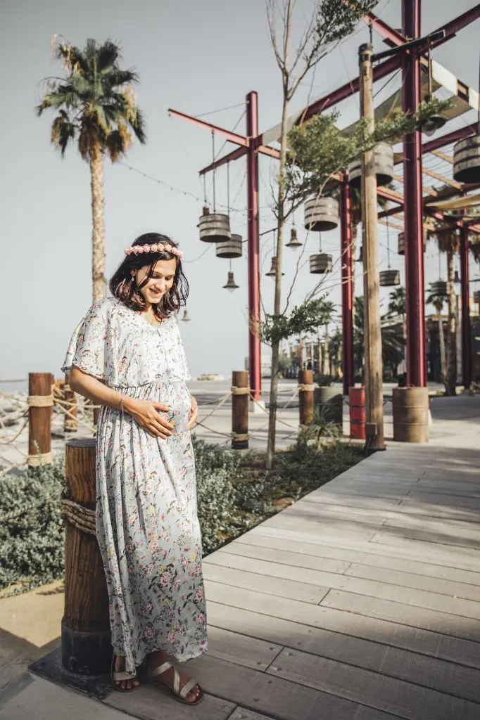 maternity-photographer-babybump010.webp