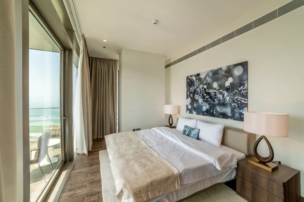 real-estate-photographer-jl3bra015.webp
