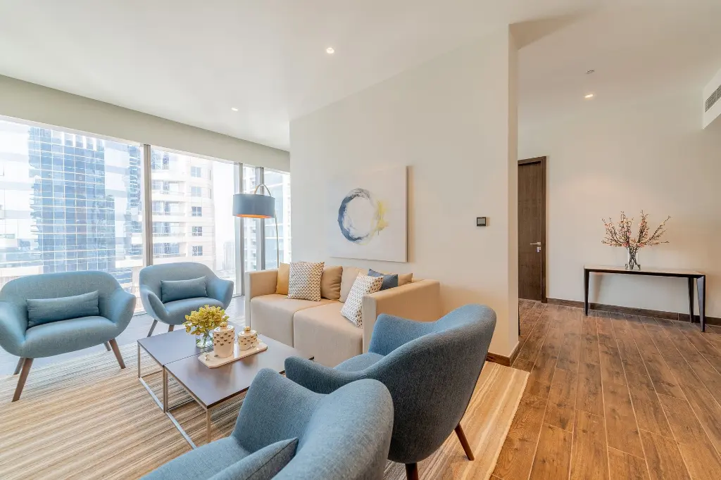 real-estate-photographer-jl3bra01.webp