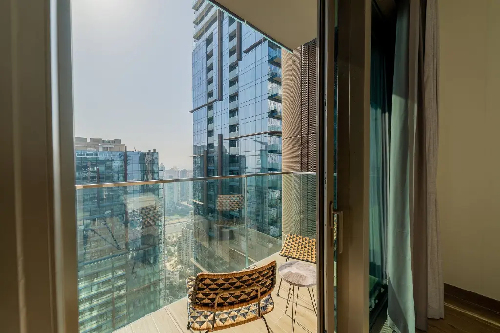 real-estate-photographer-jl1bra05.webp